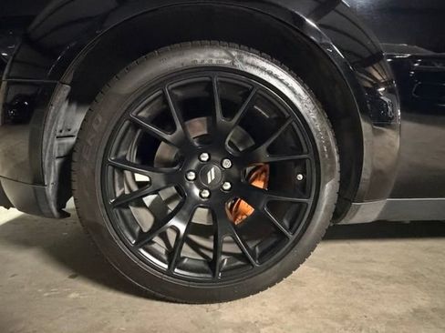 Used 2022 Dodge Challenger R/T Scat Pack RWD image 11