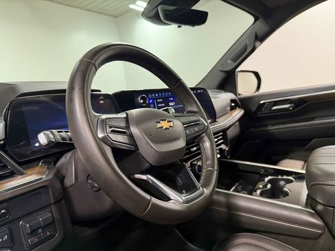 Used 2025 Chevrolet Tahoe High Country AWD/4WD image 76