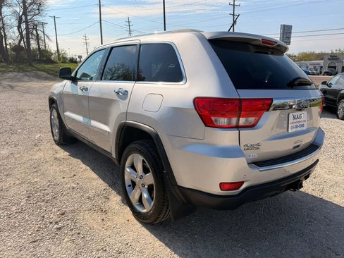 Used 2012 Jeep Grand Cherokee Limited w/ Luxury Group II image 3