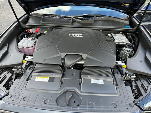 Used 2025 Audi Q8 Premium Plus w/ Premium Plus Package AWD/4WD image 16