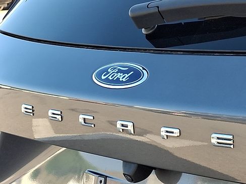 Certified 2023 Ford Escape ST-Line w/ Tech Pack #1 AWD/4WD image 29
