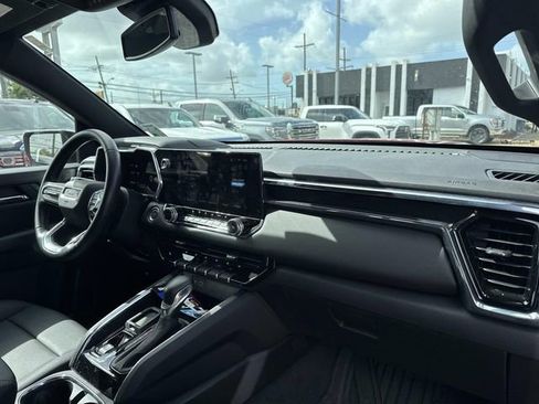 Used 2025 GMC Canyon Elevation w/ Convenience Package image 16