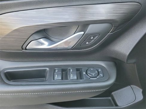 Used 2024 GMC Terrain SLE image 13