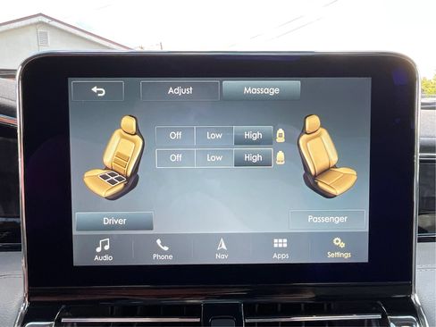 Used 2019 Lincoln Navigator L Reserve AWD/4WD image 38