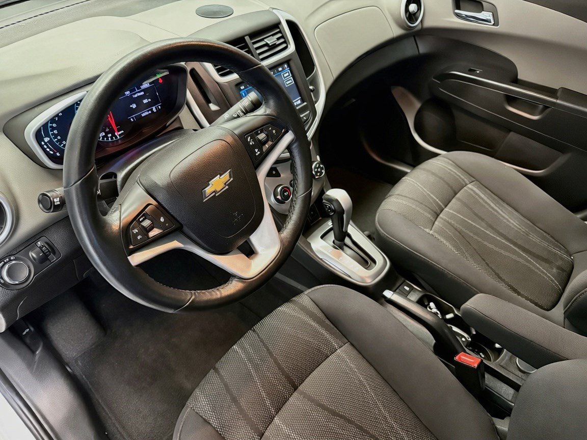Used 2019 Chevrolet Sonic LT w/ Convenience Package FWD image 7