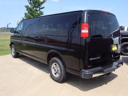Used 2023 GMC Savana 3500 LT w/ LT Preferred Equipment Group RWD image 5