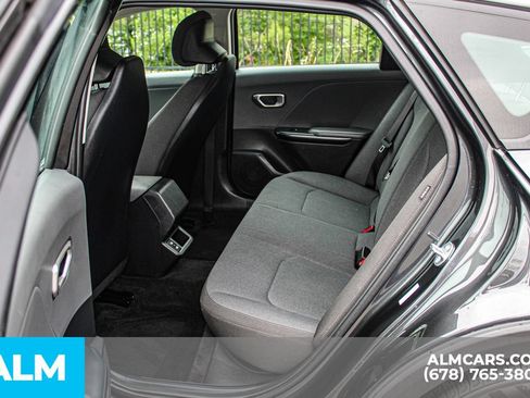 Used 2025 Kia K4 FWD image 18
