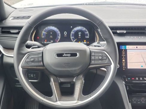 New 2026 Jeep Grand Cherokee Limited AWD/4WD image 18