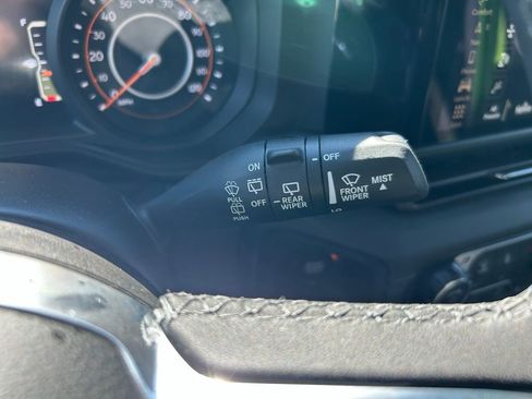 New 2026 Jeep Wrangler Unlimited Sahara w/ Whitecap Package AWD/4WD image 18