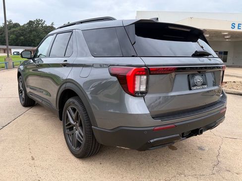 New 2026 Ford Explorer ST-Line w/ ST-Line Street Pack AWD/4WD image 3