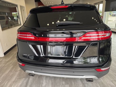 Used 2017 Lincoln MKC Premiere FWD image 12