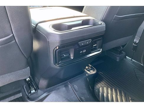 Used 2024 GMC Sierra 3500 AT4 w/ AT4 Premium Plus Package AWD/4WD image 11