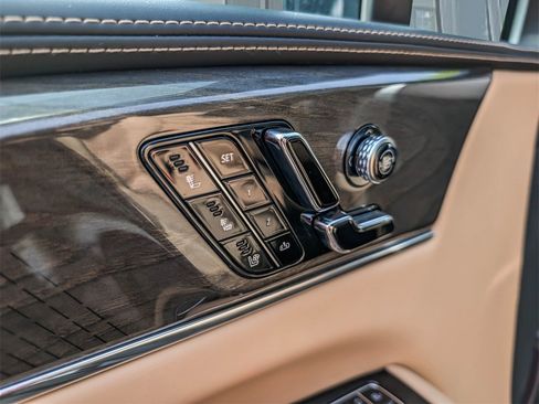 New 2025 Cadillac Escalade IQ Luxury 2 image 13