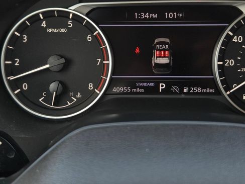 Used 2025 Nissan Rogue SV FWD image 29