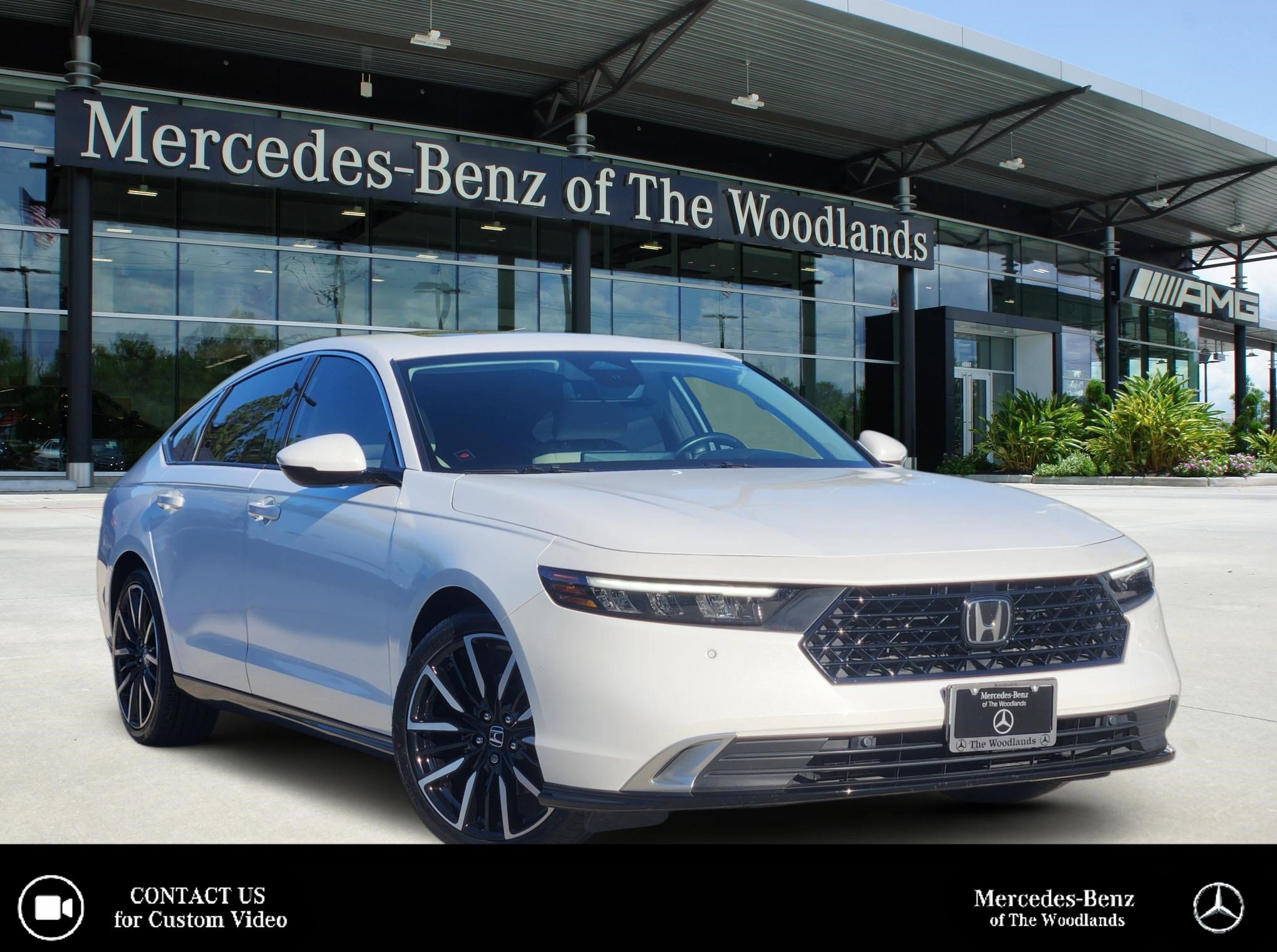 Used 2023 Honda Accord Touring image 1
