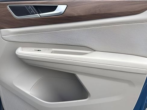 Used 2025 Volkswagen Atlas SE image 15