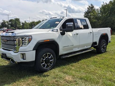 Used 2023 GMC Sierra 2500 Denali w/ Technology Package AWD/4WD image 7