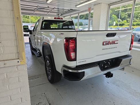 New 2025 GMC Sierra 3500 Pro image 3