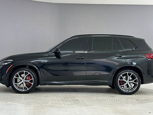 Used 2023 BMW X5 xDrive40i w/ M Sport Package AWD/4WD image 2