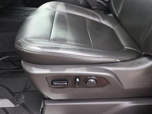 Used 2019 Chevrolet Silverado 1500 LT w/ All-Star Edition AWD/4WD image 18