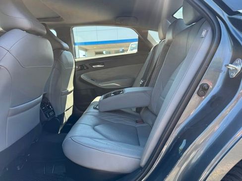 Used 2021 Toyota Avalon Limited w/ Advanced Safety Package FWD image 11