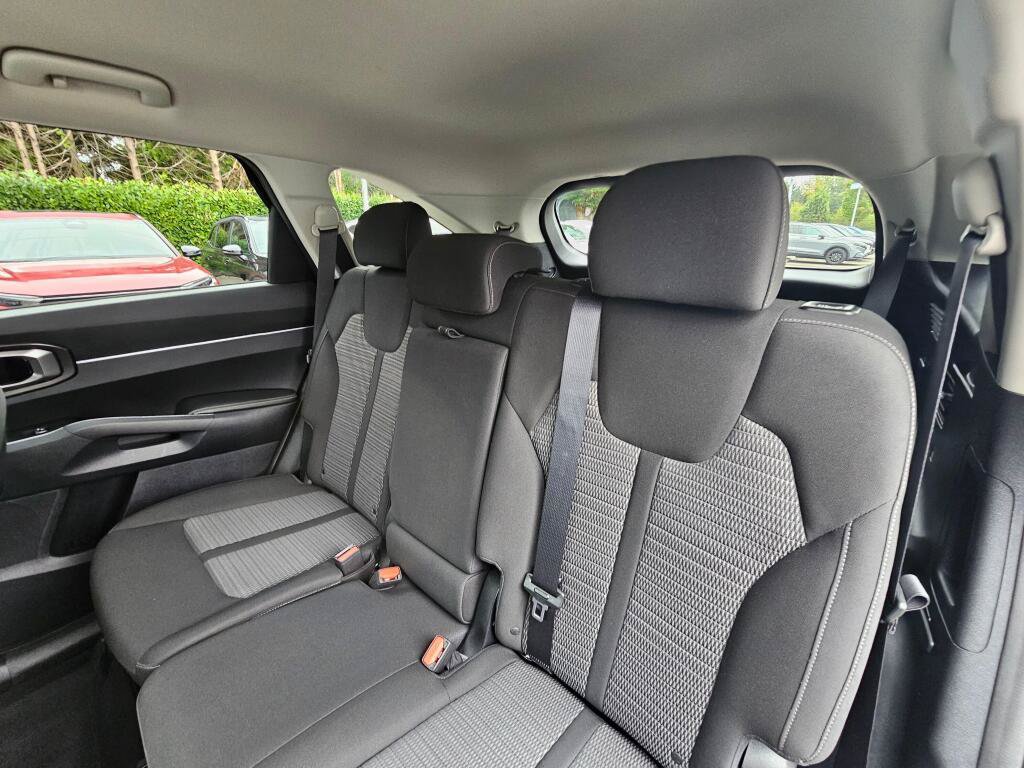 Used 2023 Kia Sorento LX AWD/4WD image 21