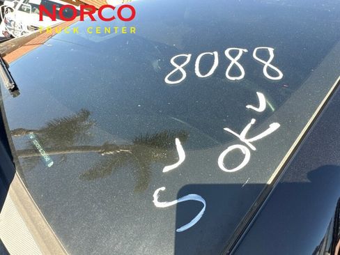 Used 2018 Chevrolet Silverado 1500 Custom image 26