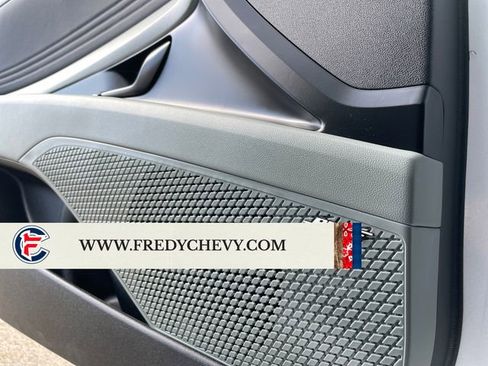 Used 2025 Hyundai Elantra Limited FWD image 38