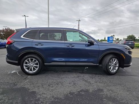 Used 2023 Honda CR-V EX image 3