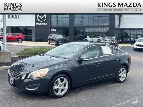 Used 2013 Volvo S60 T5 FWD image 1