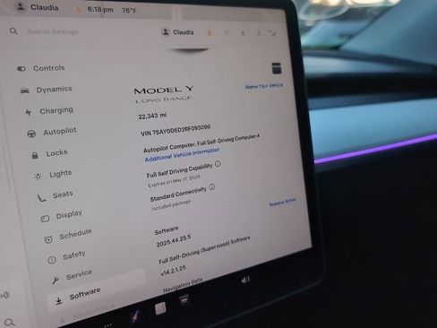 Used 2024 Tesla Model Y Long Range image 13