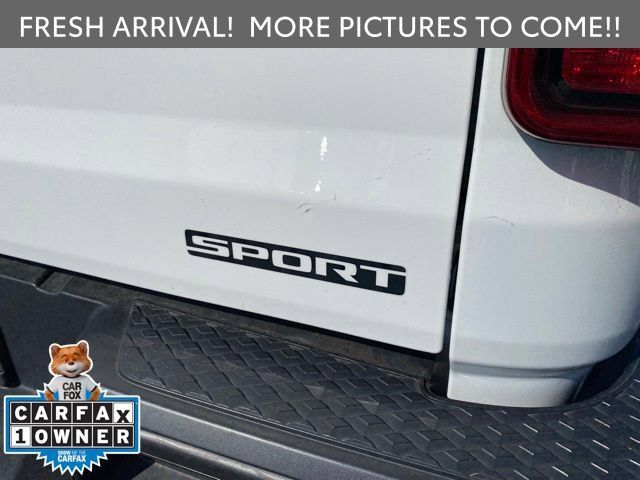 Used 2020 Jeep Gladiator Sport w/ Quick Order Package 24S AWD/4WD image 8