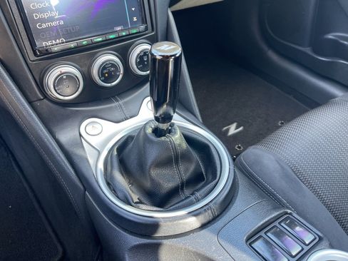 Used 2017 Nissan 370Z Coupe image 19