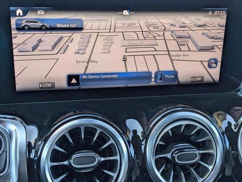 New 2025 Mercedes-Benz GLB 250 image 13