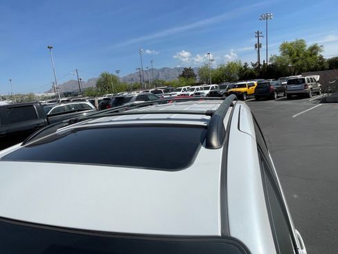 Used 2007 Toyota Sienna XLE image 11