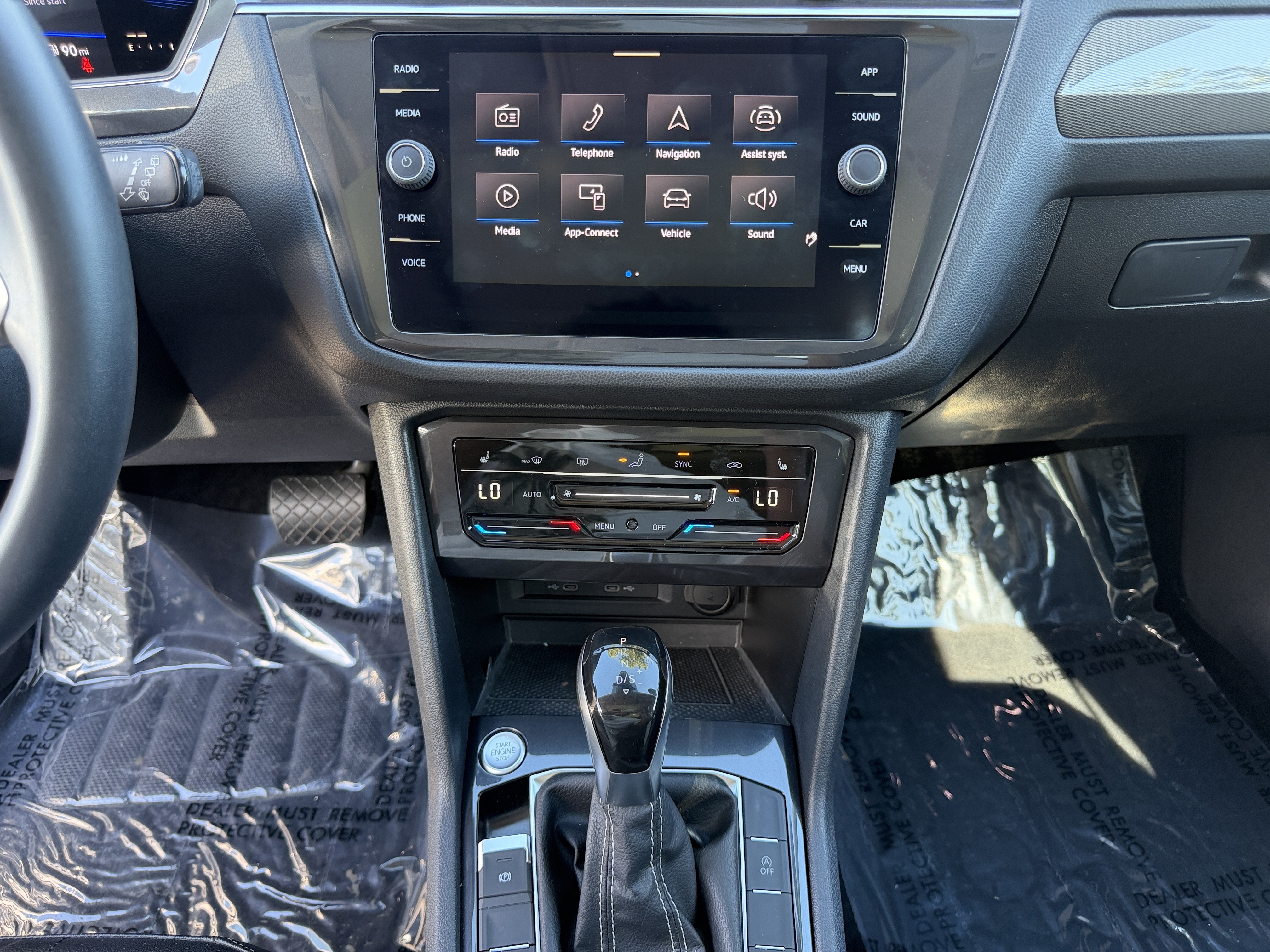 Certified 2022 Volkswagen Tiguan SE FWD image 23