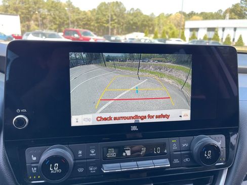 Used 2024 Toyota Grand Highlander Limited image 11