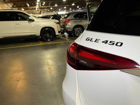 Used 2025 Mercedes-Benz GLE 450 4MATIC image 16