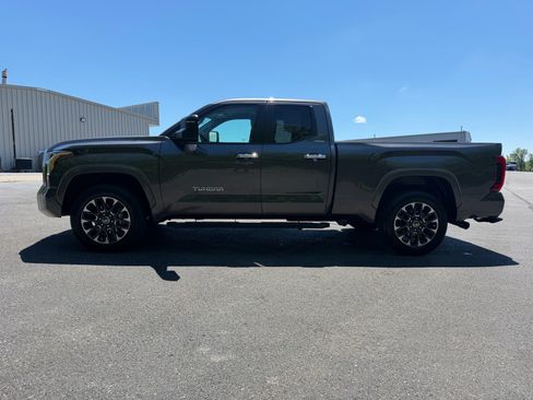 Used 2024 Toyota Tundra Limited AWD/4WD image 9