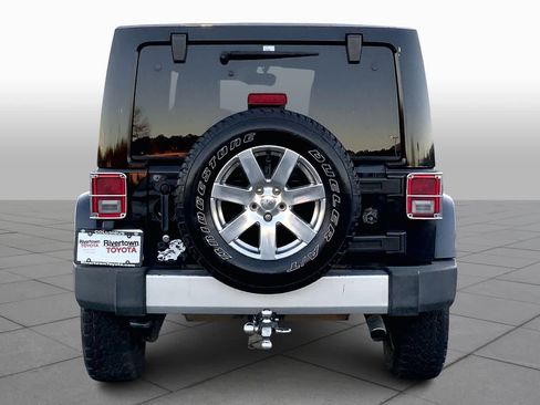 Used 2014 Jeep Wrangler Unlimited Sahara w/ Mopar Chrome Edition Group image 4