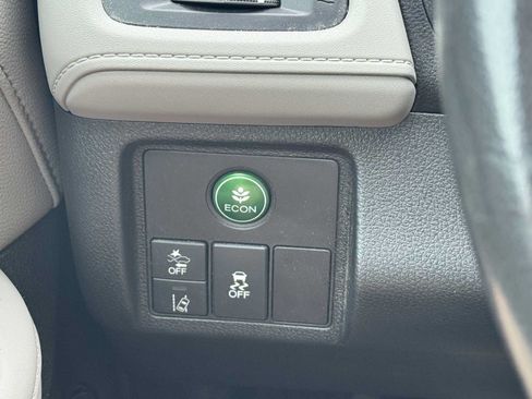 Used 2019 Honda HR-V EX-L image 11