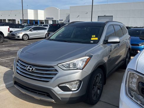 Used 2016 Hyundai Santa Fe SE w/ Option Group 03 image 1