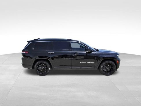 Used 2023 Jeep Grand Cherokee L Overland w/ Advanced Protech Group III AWD/4WD image 5