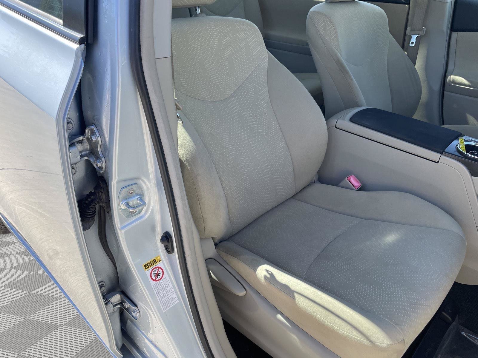Used 2013 Toyota Prius V Two FWD image 27