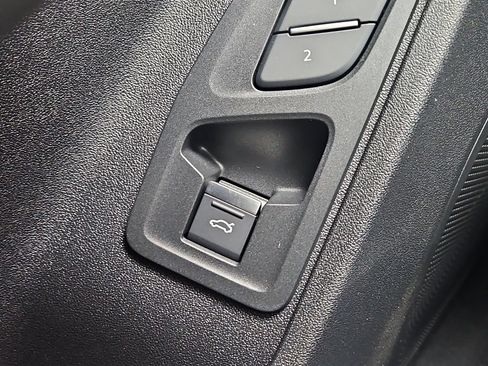 New 2026 Audi Q3 quattro 2.0T AWD/4WD image 16
