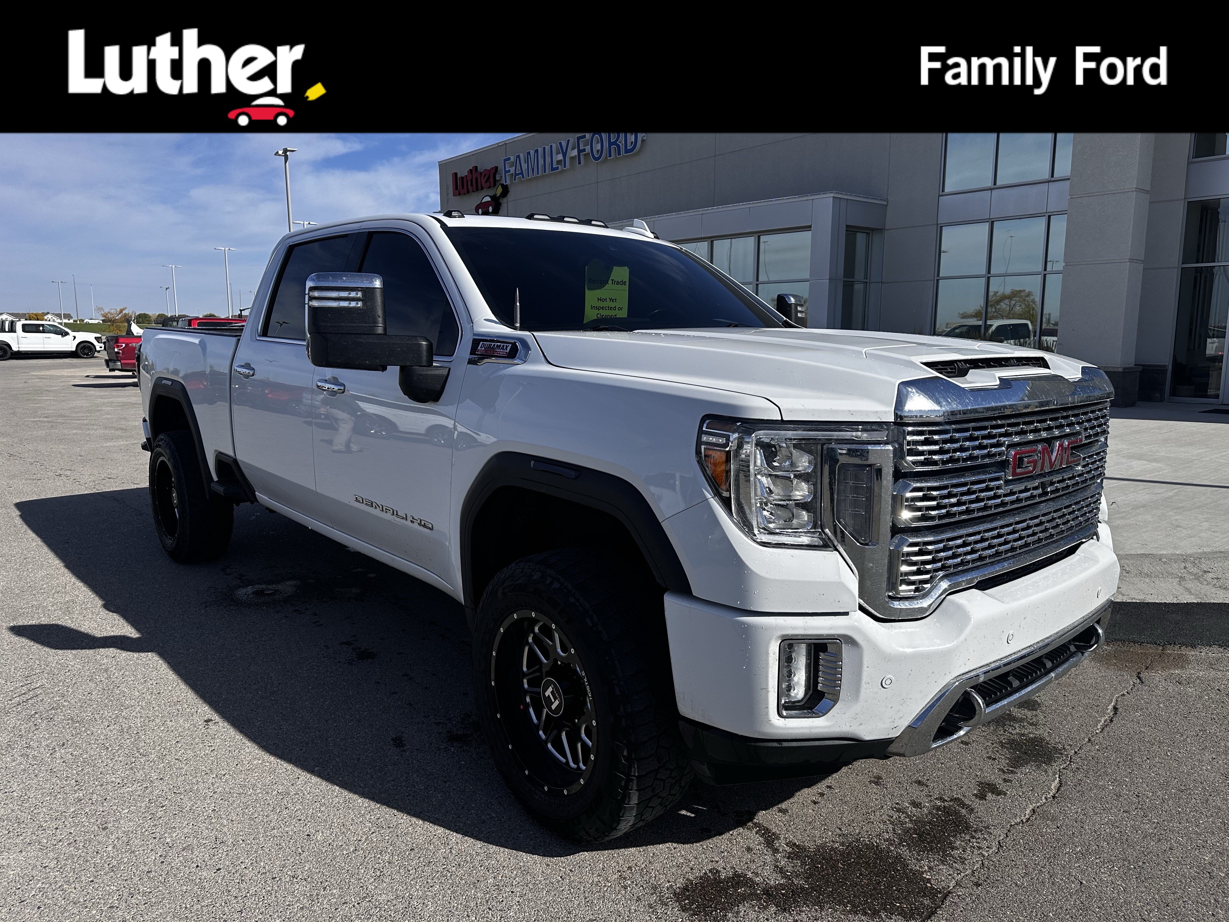 Used 2021 GMC Sierra 2500 Denali AWD/4WD image 1
