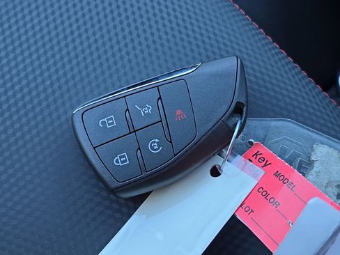 New 2026 Chevrolet Equinox RS w/ Convenience Package III image 31