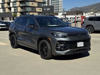 New 2026 Volkswagen Tiguan SE R-Line video 1