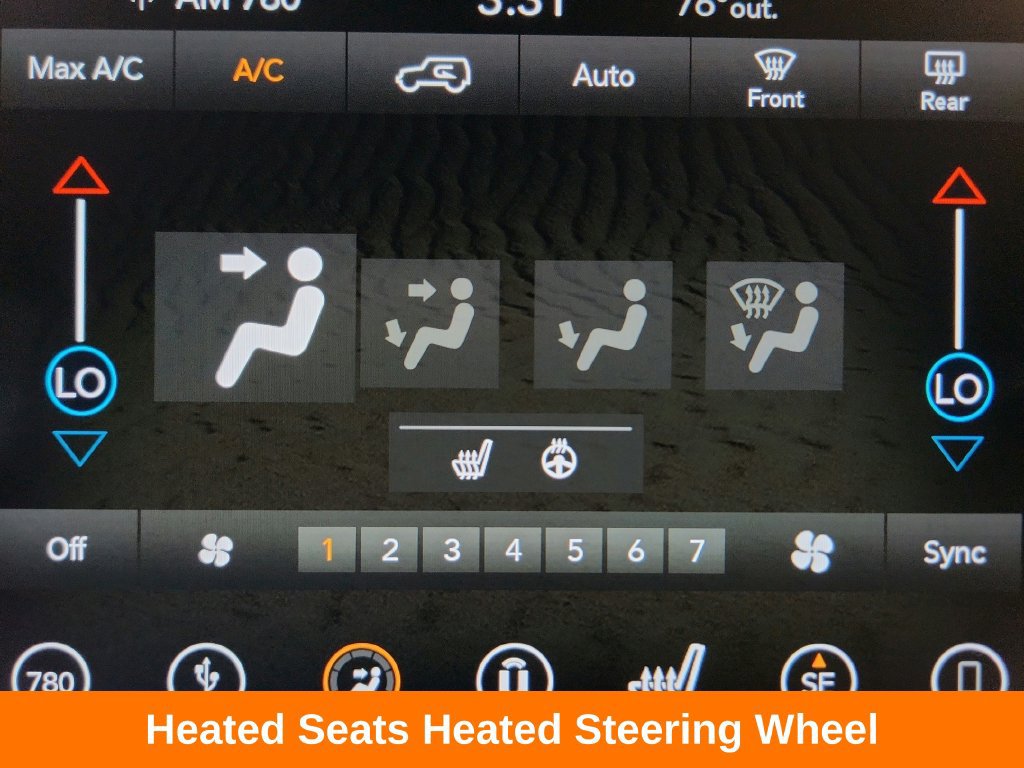Used 2018 Jeep Wrangler Unlimited Sahara AWD/4WD image 17