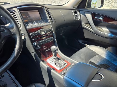 Used 2017 INFINITI QX50 AWD w/ Premium Package image 22
